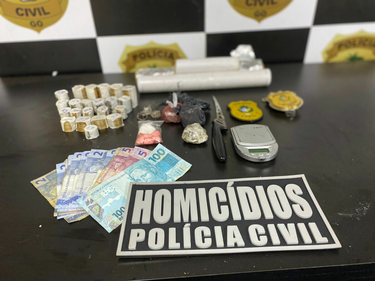 Indiciada por homicídio qualificado é presa, em flagrante, por tráfico de drogas