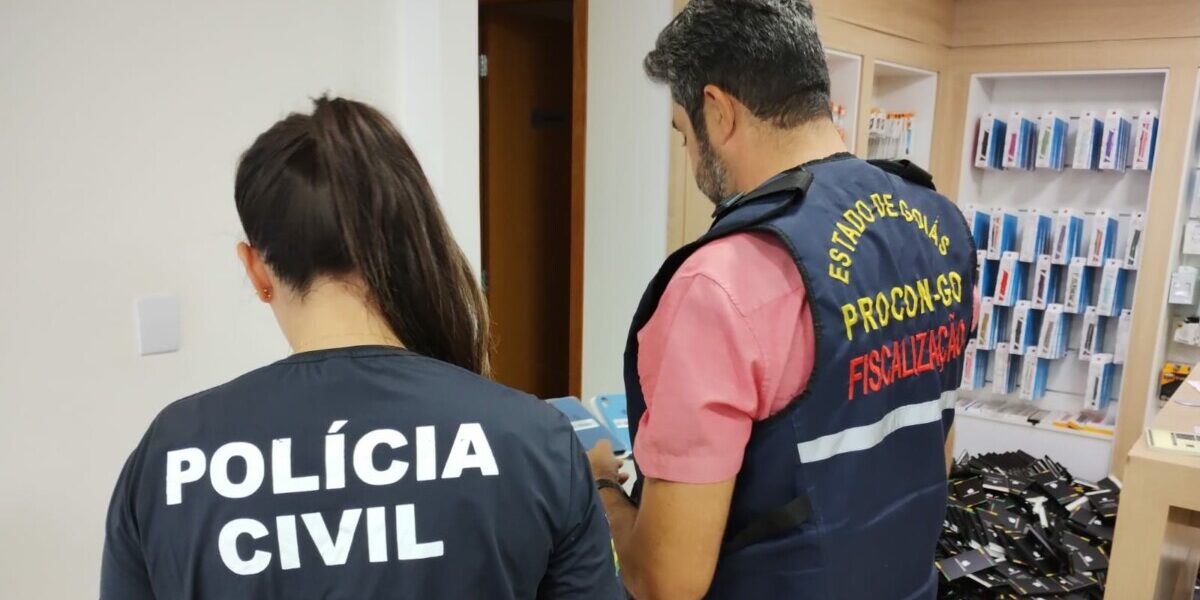 PC e Procon cumprem buscas em operação conjunta em loja de Goiânia