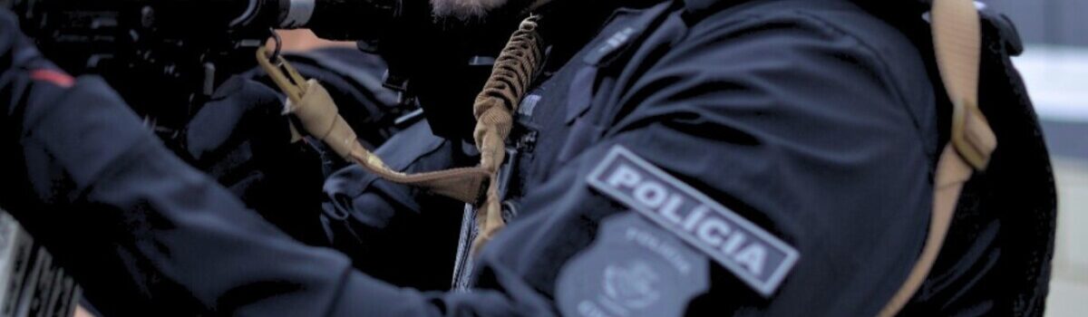 Ex-motorista de app é preso após abastecer carro em posto de combustível e sair sem pagar