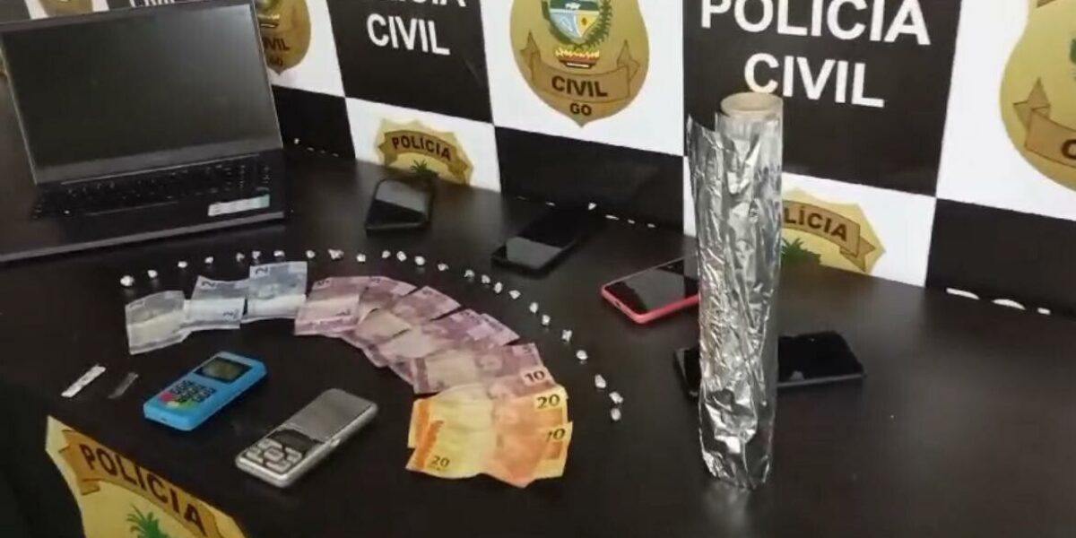 Mulheres são presas por tráfico de drogas em operação onde usuários continuavam a chegar ao local