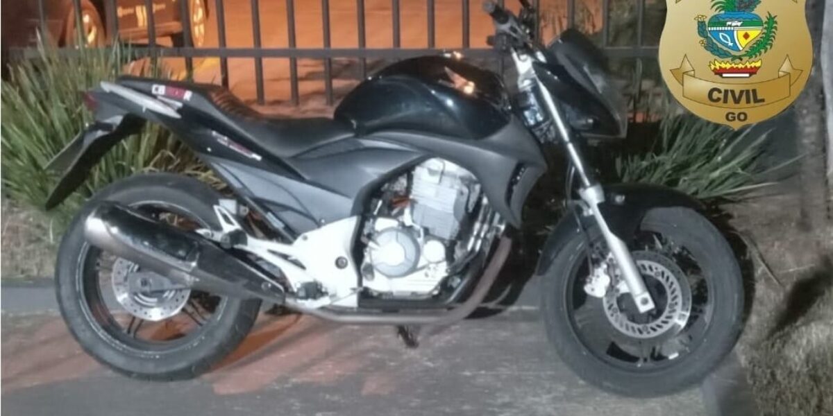 PC recupera motocicleta furtada em Jaraguá