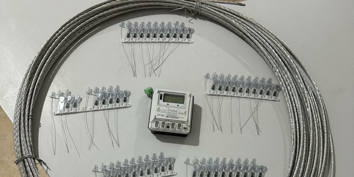 PC prende em flagrante funcionário por fraudar medidores de energia elétrica