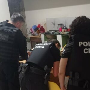 Operação Parabellum: PCGO cumpre mandados de busca e apreensão por comércio ilegal de armas de fogo