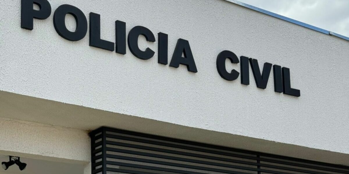 Delegado de Paraúna por 40 anos, Divino Ferro se aposenta