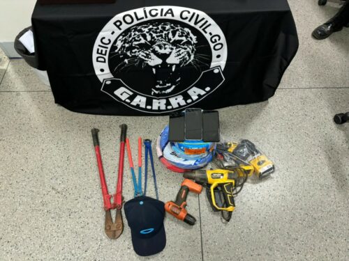 PCGO prende trio por integrar associação criminosa especializada em furto de obras prediais