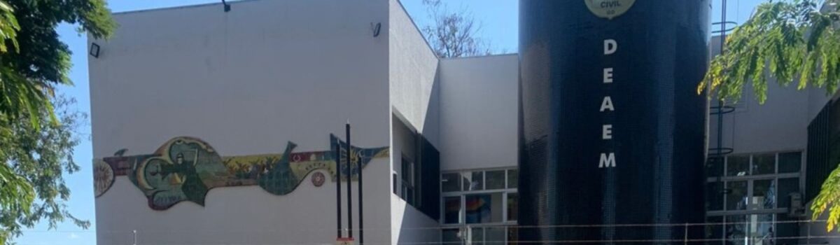 PCGO cumpre mandado de prisão do RJ contra cirurgião plástico por crimes contra ex-companheira