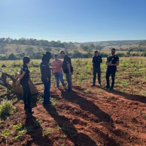 Polícia Civil localiza corpo de jovem desaparecida, na zona rural de Orizona, e prende companheiro por feminicídio
