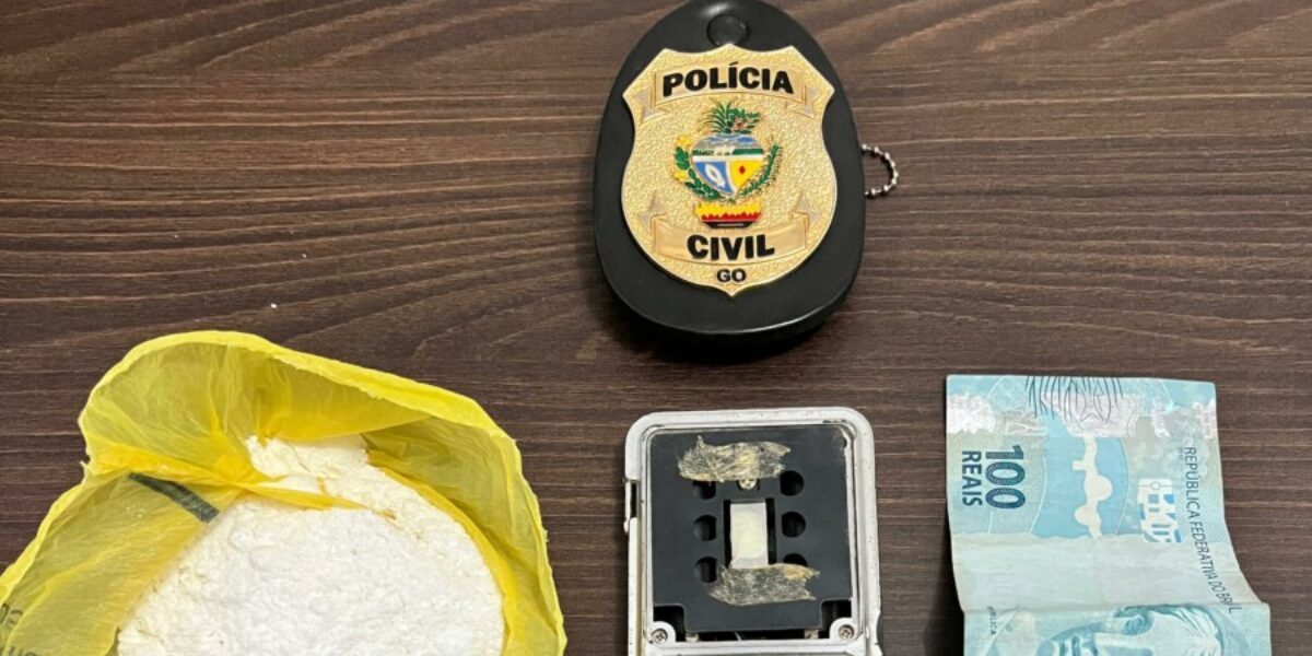 Menor é flagrado vendendo drogas em Goiás