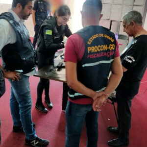 Operação Tolerância Zero: Oito pessoas são presas em flagrante por golpe do falso financiamento e seis empresas são interditadas