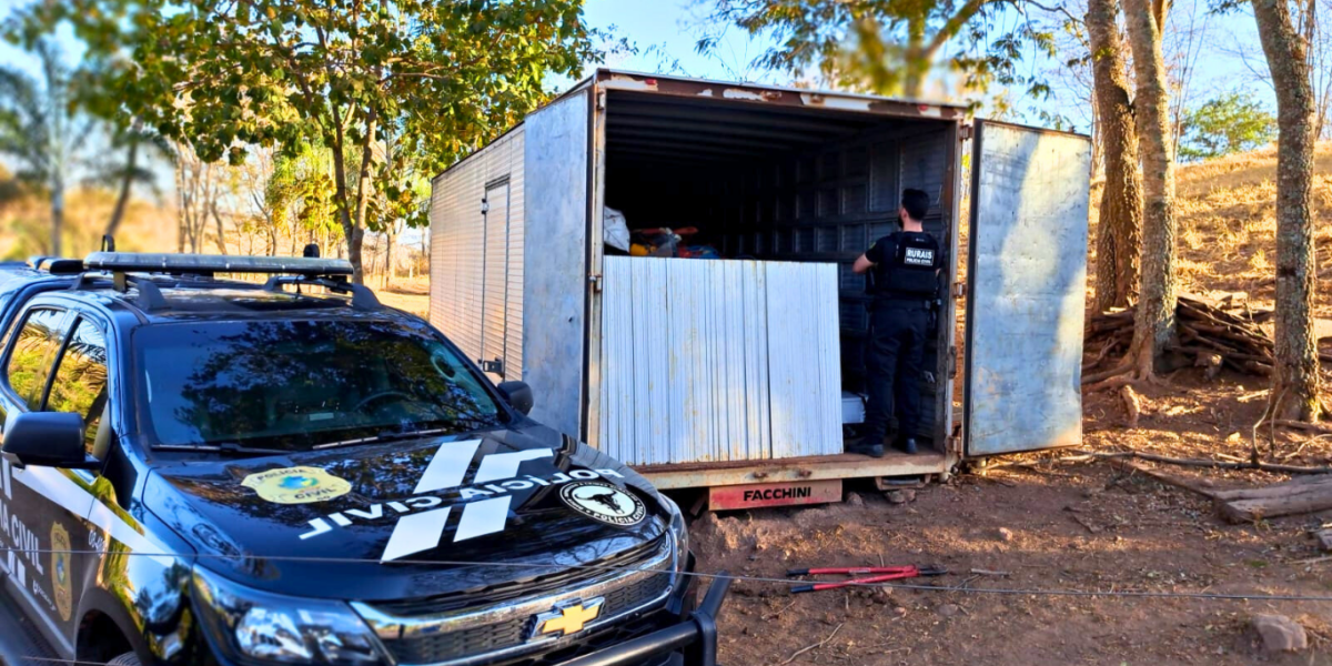 APOLO IV: PCGO localiza placas solares avaliadas em R$ 170 mil que foram roubadas e prende receptador