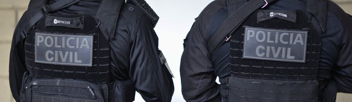 PCGO prende mulher por participação em golpe com falsa central de suporte ao cliente