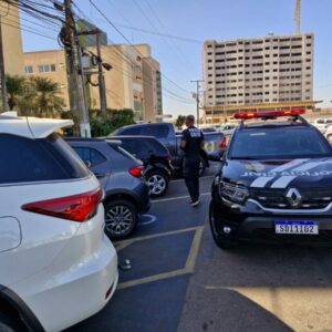 Celular furtado em comércio é recuperad