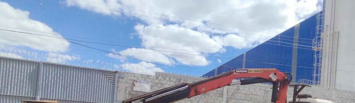 PCGO recupera caminhão roubado em fazenda de Minas Gerais