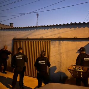 Operação Toyoda: PCGO cumpre mandados em desfavor de lojistas suspeitos de vender peças de caminhonetes furtadas em MG