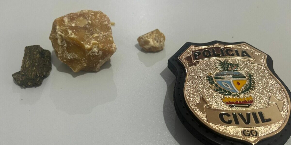 PCGO prende investigado por tentativa de homicídio e apreende drogas com adolescente