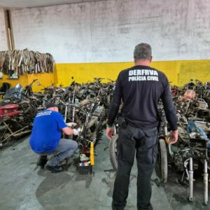 ‘Circulação Ilegal’: PCGO cumpre mandados comércios e apreende motocicletas irregulares em Goiânia e Aparecida de Goiânia