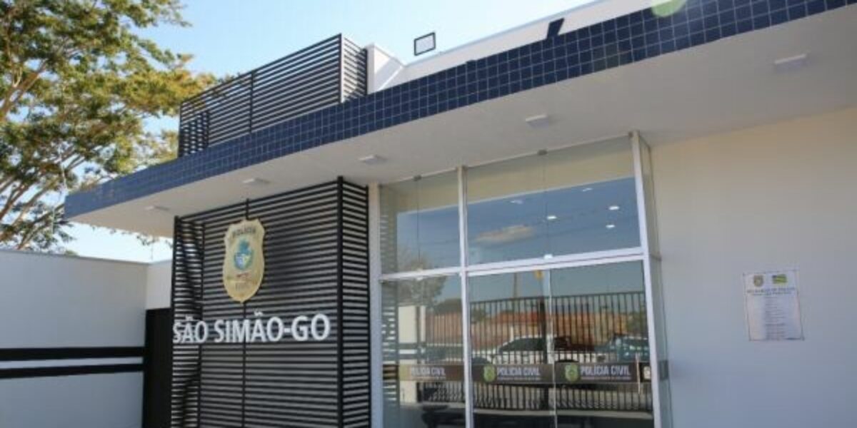 PCGO prende duas pessoas por matarem vítima com golpe de faca em Itaguaçu