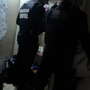 Operação cumpre mandado de busca e apreensão, em Águas Lindas, contra o tráfico de drogas