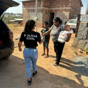 Ação social: PC faz entrega de