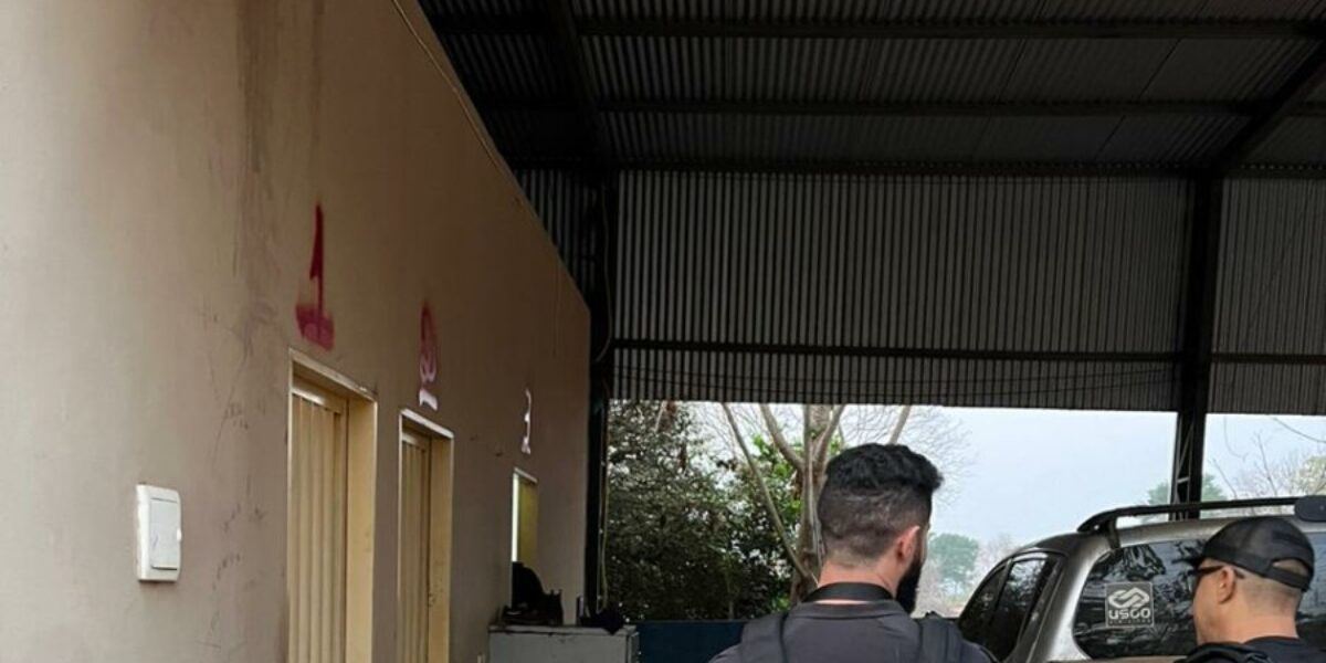 Operação Fideicommissum prende um dos autores de furto de gado e caminhões em fazenda de Jaraguá