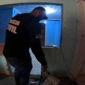 PCGO apreende drogas e armas em investigação de tráfico de drogas em Águas Lindas