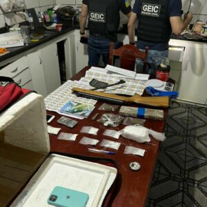 ‘Boca Fechada – 3ª fase’: PCGO prende dupla por tráfico de droga em Anápolis e fecha mais uma ‘boca de fumo’