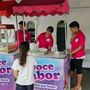 Policiais civis oferecem tarde especia
