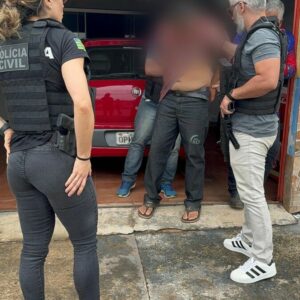 Polícia Civil prende pai investigado de abusar sexualmente da filha desde os 15 anos, em Novo Gama