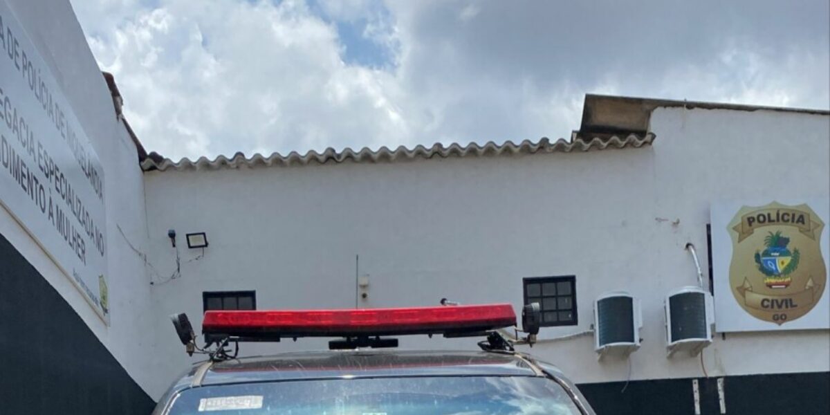 PC investiga mulher por maus-tratos ao filho de 5 meses; mandado de prisão por furto em aberto foi cumprido