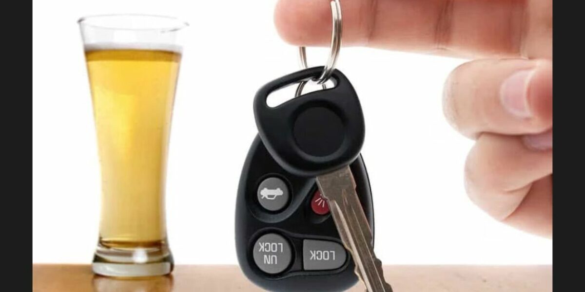 Homem procura delegacia para registrar ocorrência, em Jataí, e é preso em flagrante por dirigir motocicleta embriagado