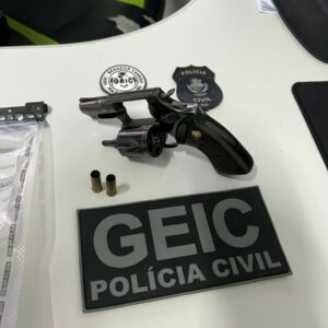 Polícia Civil prende homem por posse