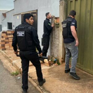 Polícia Civil faz operação contra investigados por associação para o tráfico de drogas em Pires do Rio