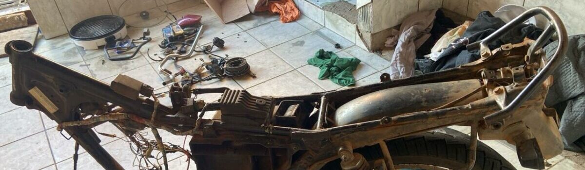 PCGO e PMGO localizam desmanche de motocicletas em Crixás