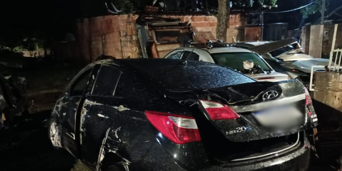 PCGO prende homem por matar parceiro após cinco meses de relacionamento e vender carro da vítima