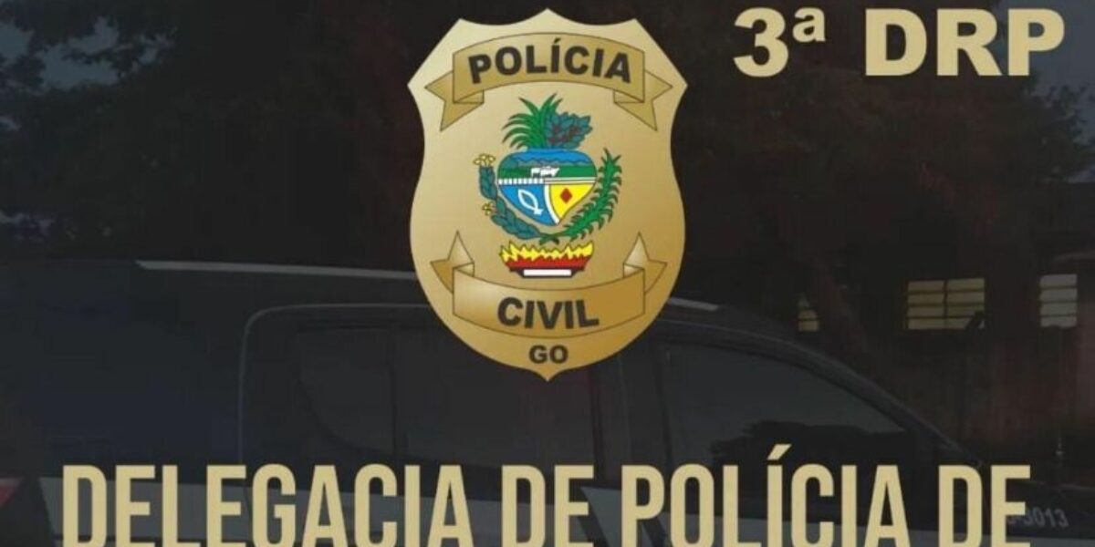 PCGO prende homem que atirou companheira de carro em movimento, em Goianápolis