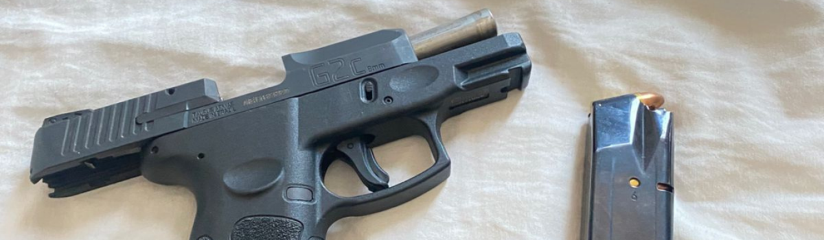 Homem com 12 registros criminais por crimes graves é preso pela PCGO em flagrante por porte ilegal de arma de fogo de uso restrito