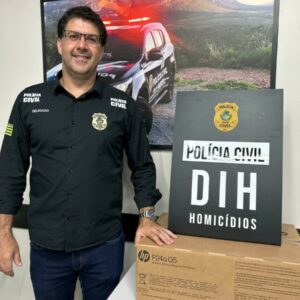 Polícia