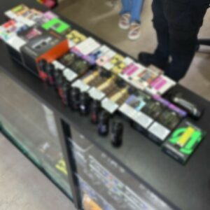 ‘Smoke’: PCGO fiscaliza venda de cigarros eletrônicos, apreende produtos e prende cinco pessoas em Rio Verde
