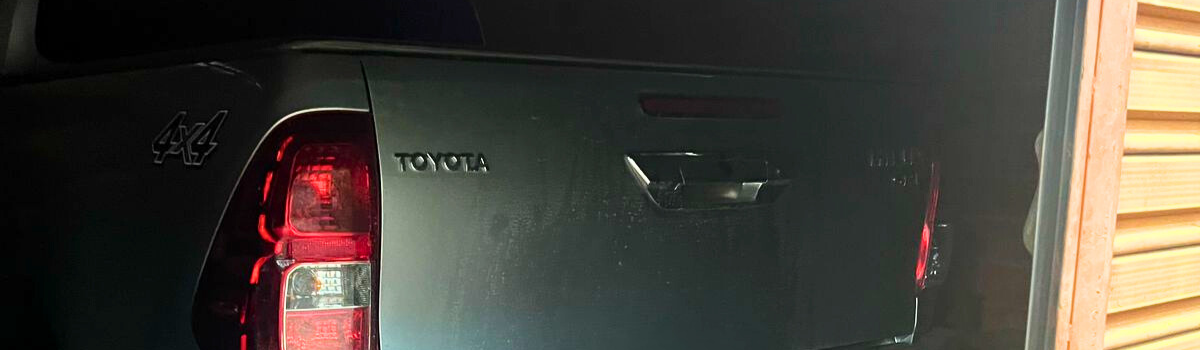 Ação conjunta entre as forças de segurança recupera veículo de luxo que havia sido furtado em MG e prende dois suspeitos