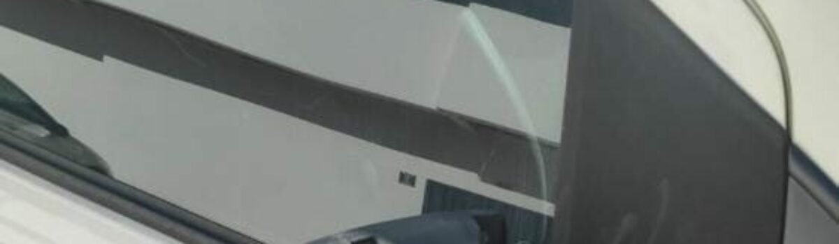 Homem é preso após perseguir ex-companheira e danificar seu carro, em Valparaíso