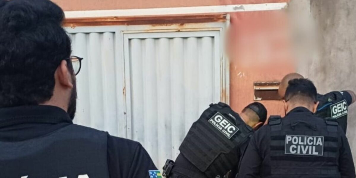 PCGO cumpre mandado de busca e apreensão e prende autor de tráfico de drogas e posse de arma em Formosa