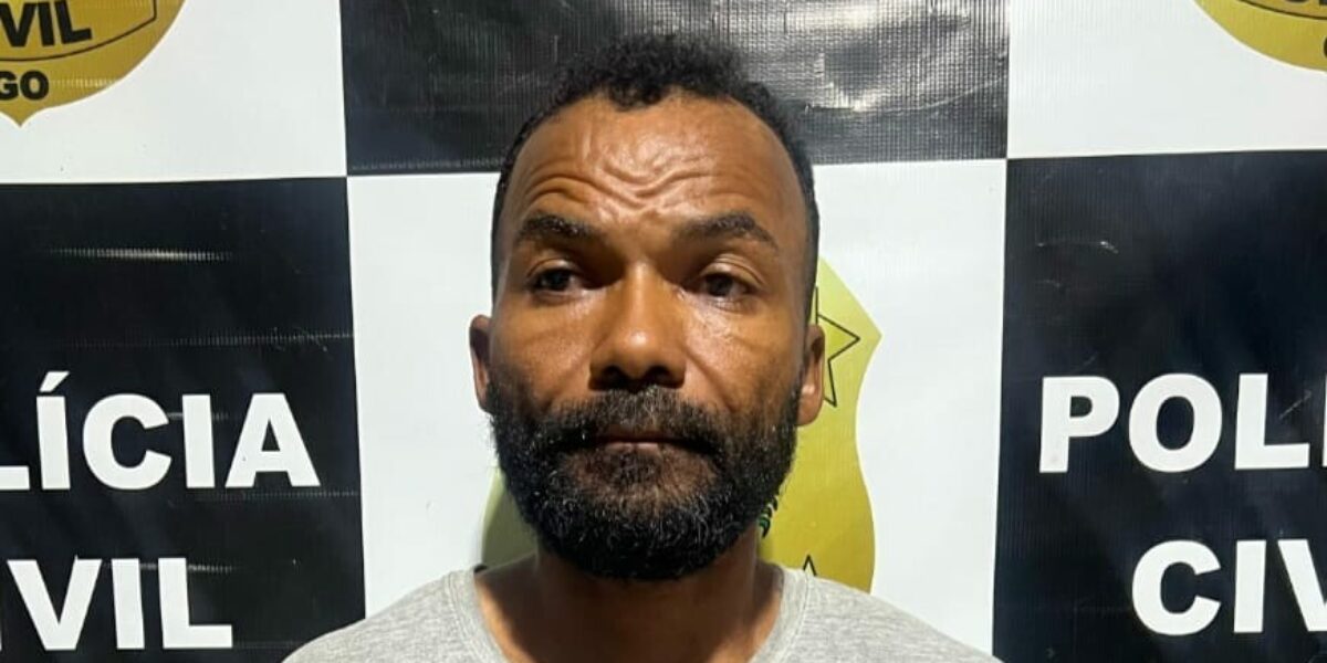 PCGO e PRF prendem homem investigado por roubo e estupro contra mulher em Uruaçu; moto usada no crime foi apreendida