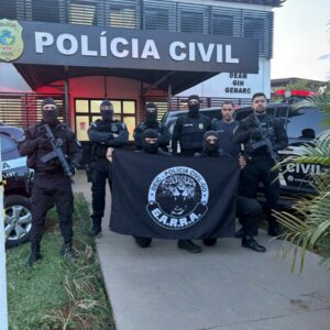 PCGO prende autor de diversos furtos a condomínios de luxo; R$ 122 mil em espécie foi apreendido