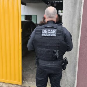PCGO cumpre mandados em MG, PR e BA contra orcrim responsável por desvios de cargas de leite que causou prejuízo de R$ 3,4 milhões