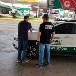 Polícia Civil e ANP fazem fiscalização conjunta em comércios