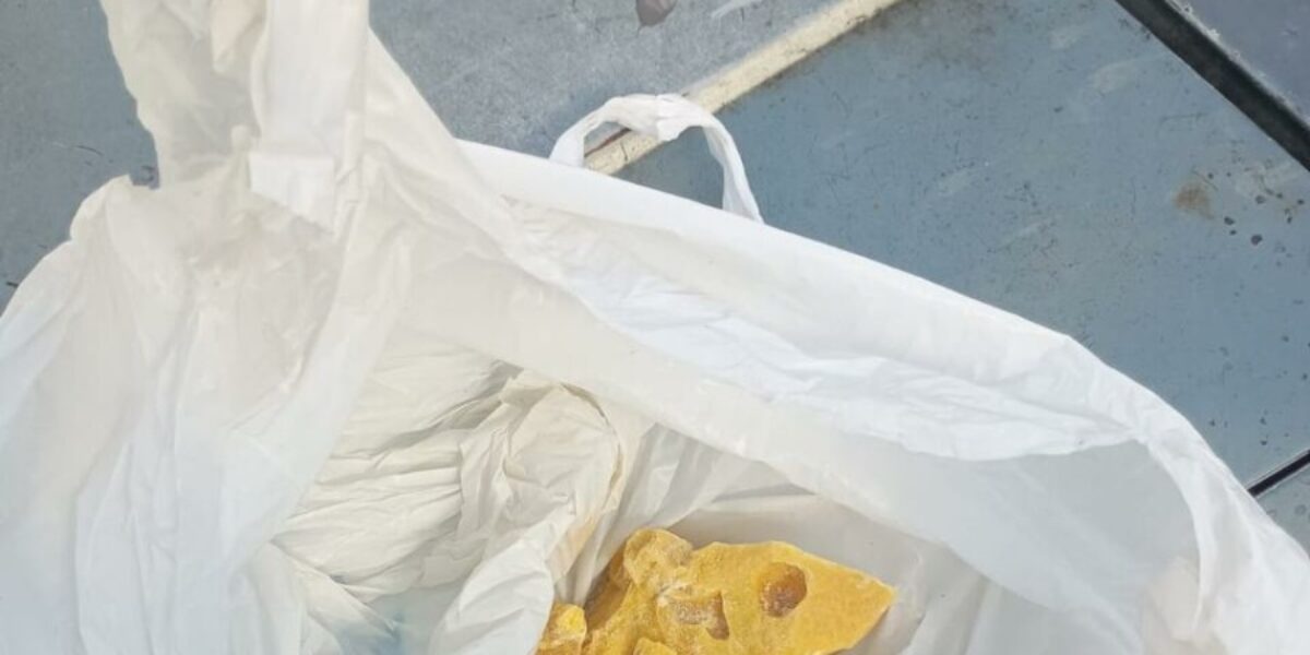PCGO prende trio abastecer pontos de tráfico de drogas em Posse e apreende cocaína