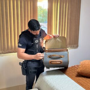 PCGO cumpre busca e apreensão contra investigado suspeito de apropriação de dinheiro público e lavagem de dinheiro em Turvânia