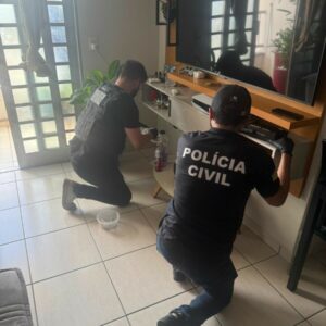 PCGO cumpre mandado de busca, apreende bens e bloqueia valores em investigação de desvio de patrimônio empresarial