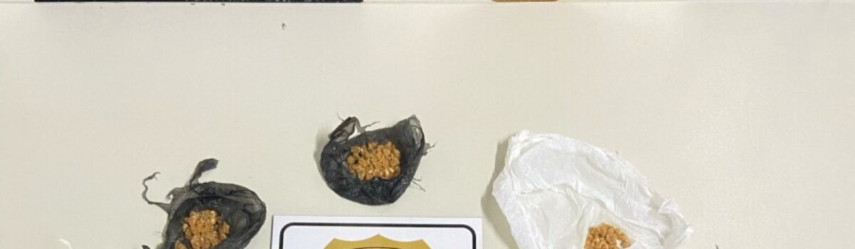 PCGO prende dupla em flagrante por tráfico de drogas em Morrinhos