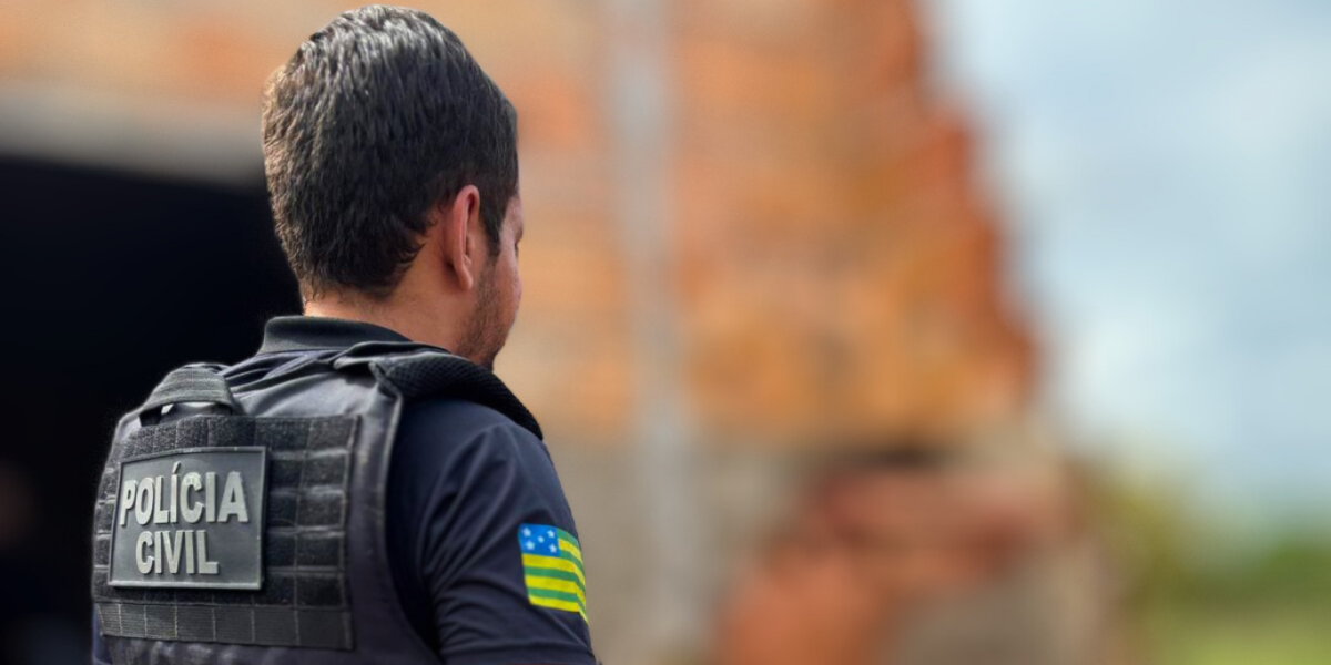 PCGO prende homem em flagrante por ameaçar ex-companheira com uma foice em Luziânia